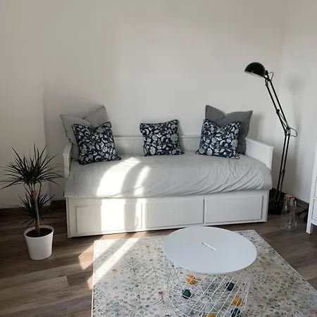 Apartment Studio-petite Vue Mer- Proche Du Chateau *