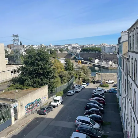 Studio-petite Vue Mer- Proche Du Chateau *