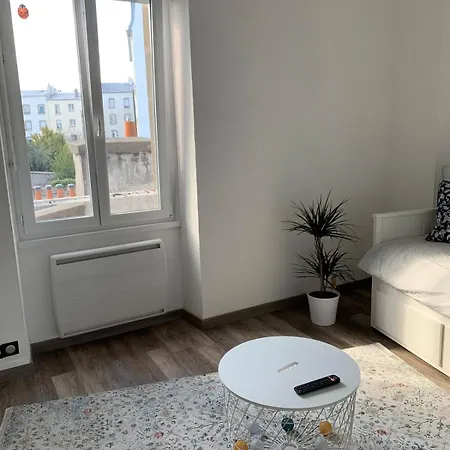 Studio-petite Vue Mer- Proche Du Chateau