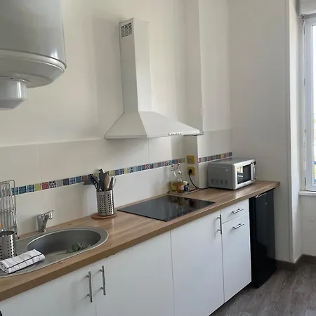 Studio-petite Vue Mer- Proche Du Chateau Apartment *